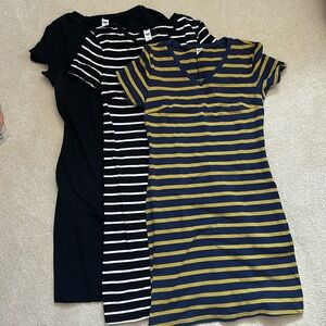 Batch of three Old Navy body con, slim fit knit dresses, size small, EUC